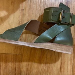 Free People Green Leather Strappy Sandals— Never Worn